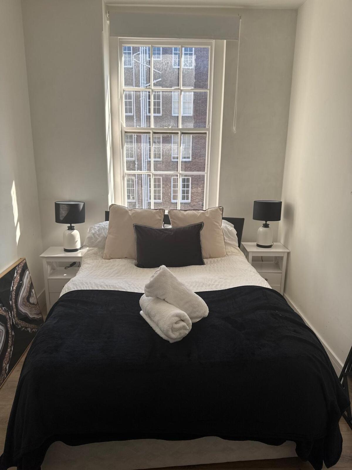 Queensway Dream, Hyde Park * Londen